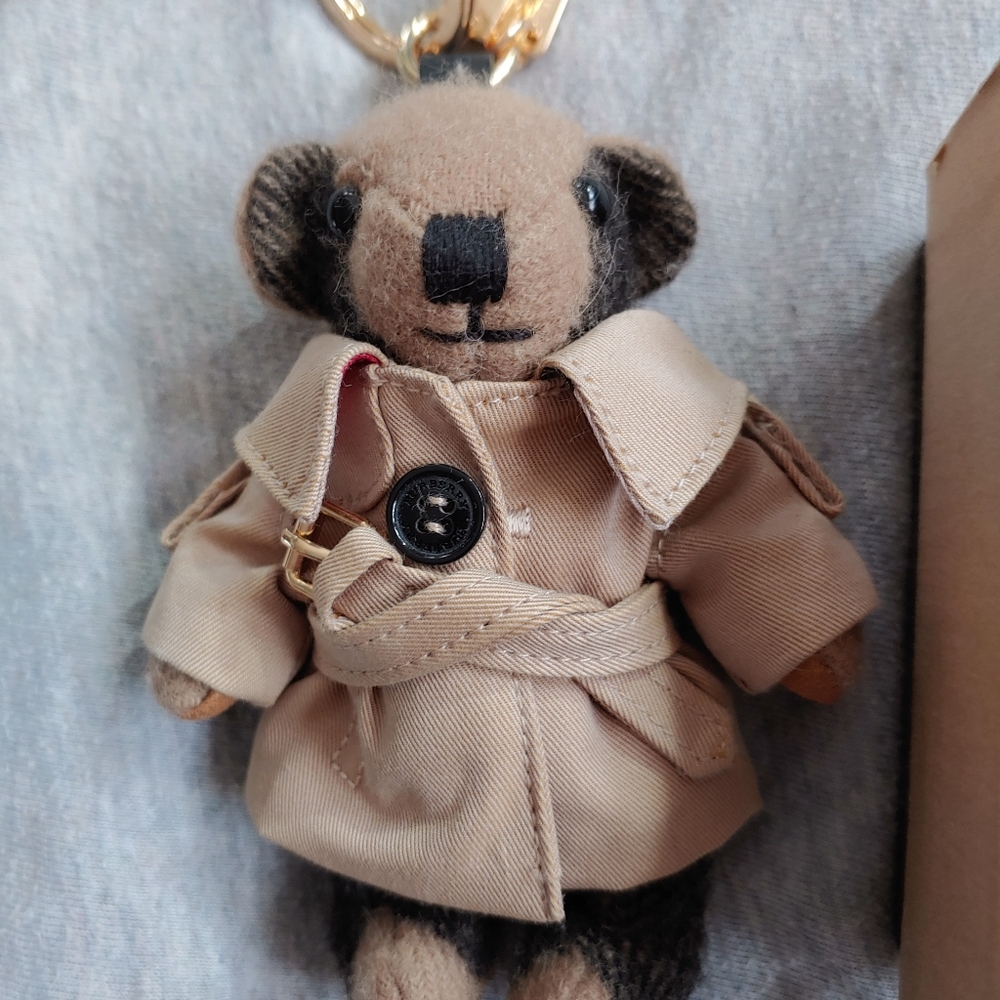 Burberry Thomas  trench coat bear NIB